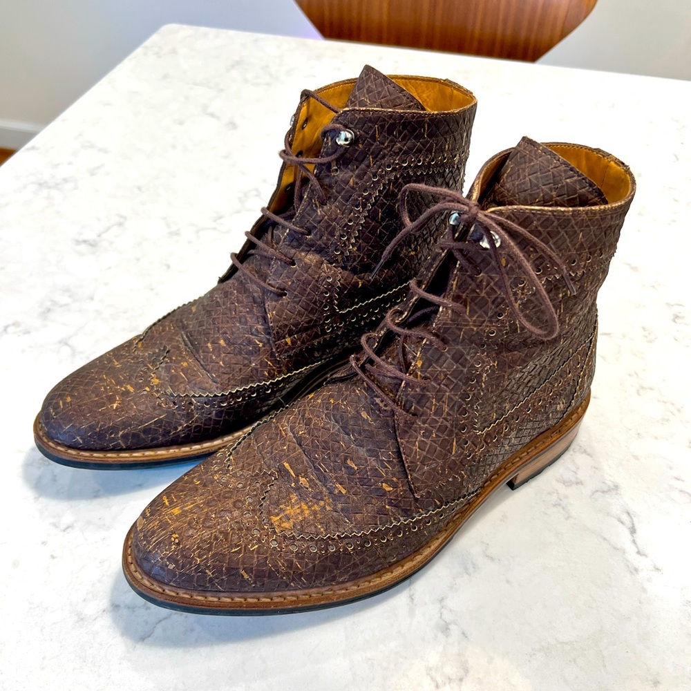 Rutz Men’s Wingtip Boots. Cork. Unique. Size 42 (Size 9 in US).
